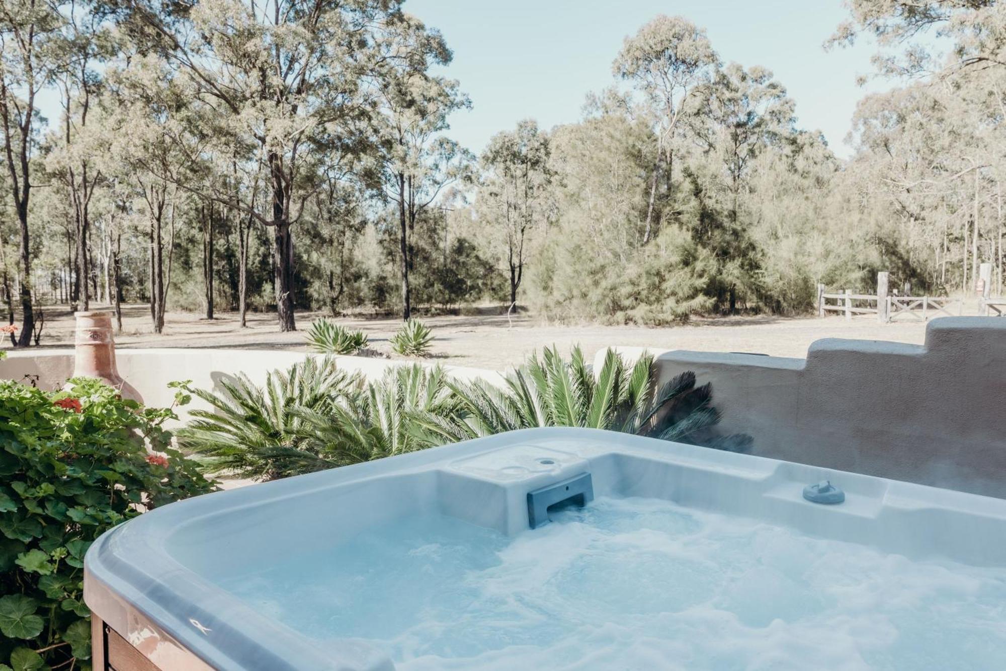 Casa La Vina Pokolbin - Romantic Villas With Outdoor Hot Tubs And Fireplaces Exterior photo