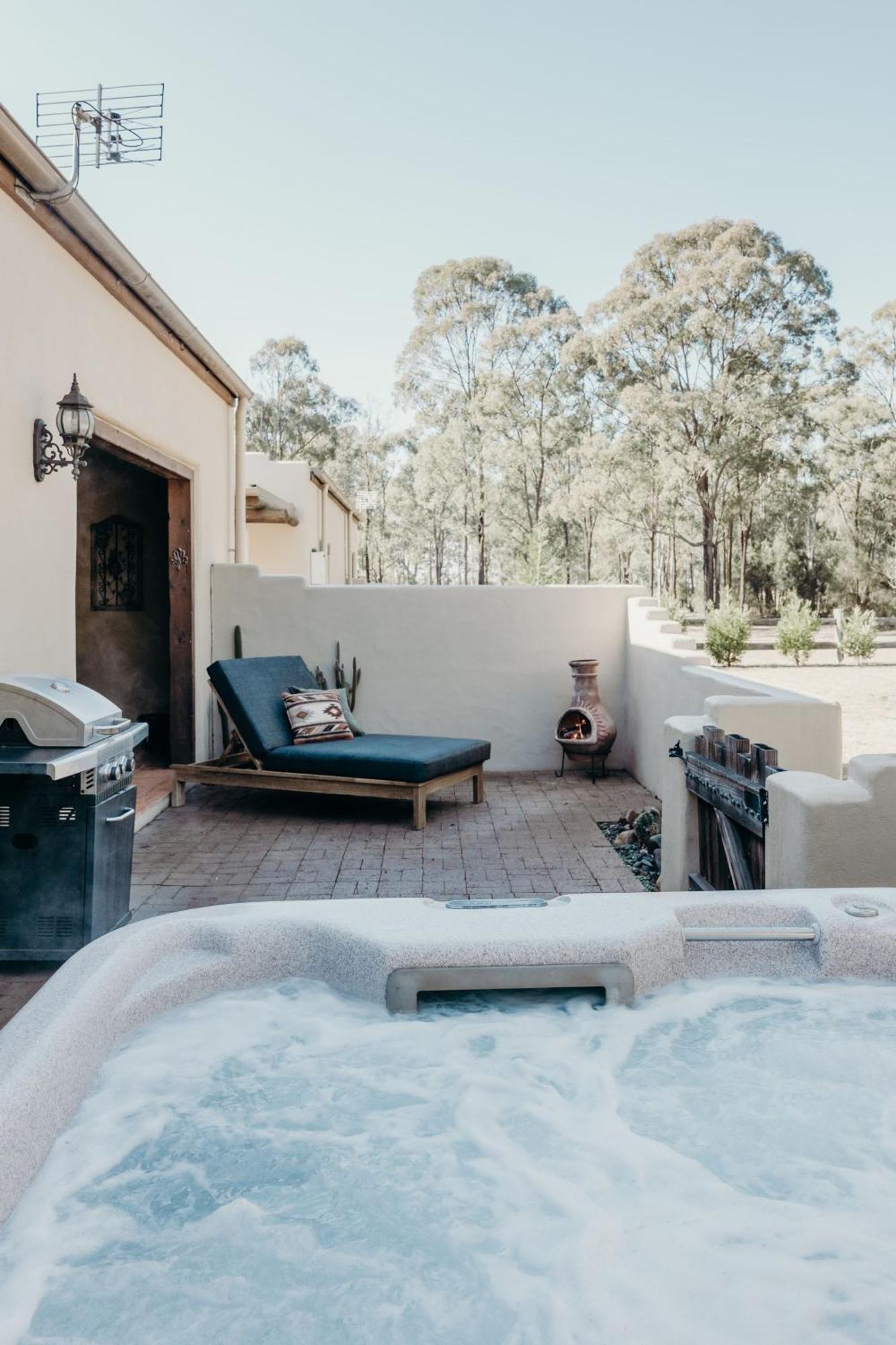 Casa La Vina Pokolbin - Romantic Villas With Outdoor Hot Tubs And Fireplaces Exterior photo